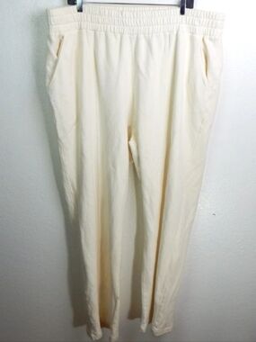 11 Honore Wide Leg Fleece Sweats